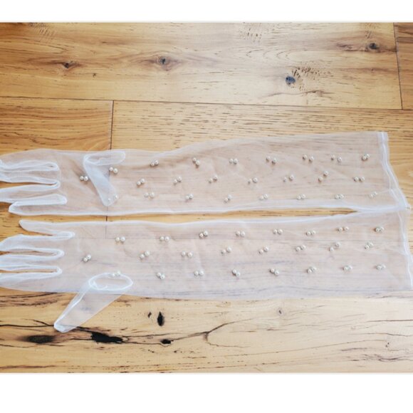 NWT Long Sheer Wedding Gloves with Pearls - Picture 3 of 5